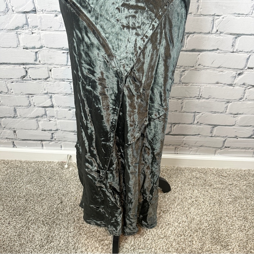 Free People Solid Serious Swagger Skirt Crushed Velvet Gray Whimsygoth Grunge - Picture 4 of 11